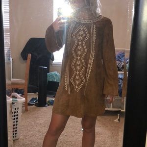 super cute bohemian dress!